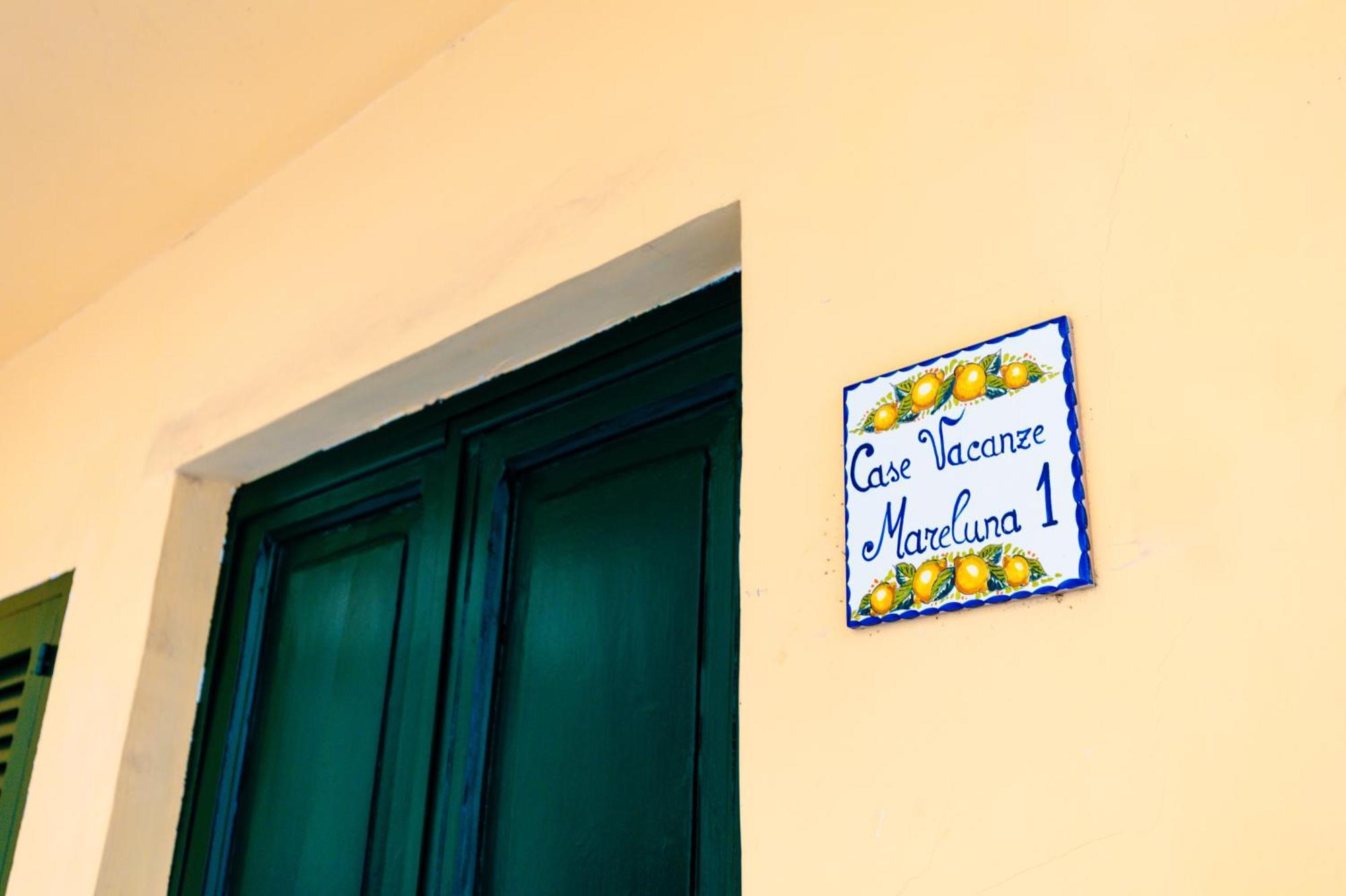 Mare Luna - Appartamento Nel Centro Storico Di Salerno Kültér fotó